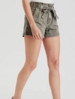 American Eagle Outfitters Women's Olive  Mom Shorts